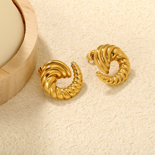 Ms Cave Earing