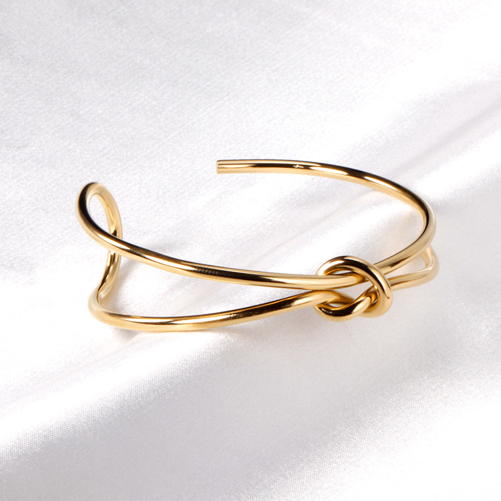 Bowtye Bangle